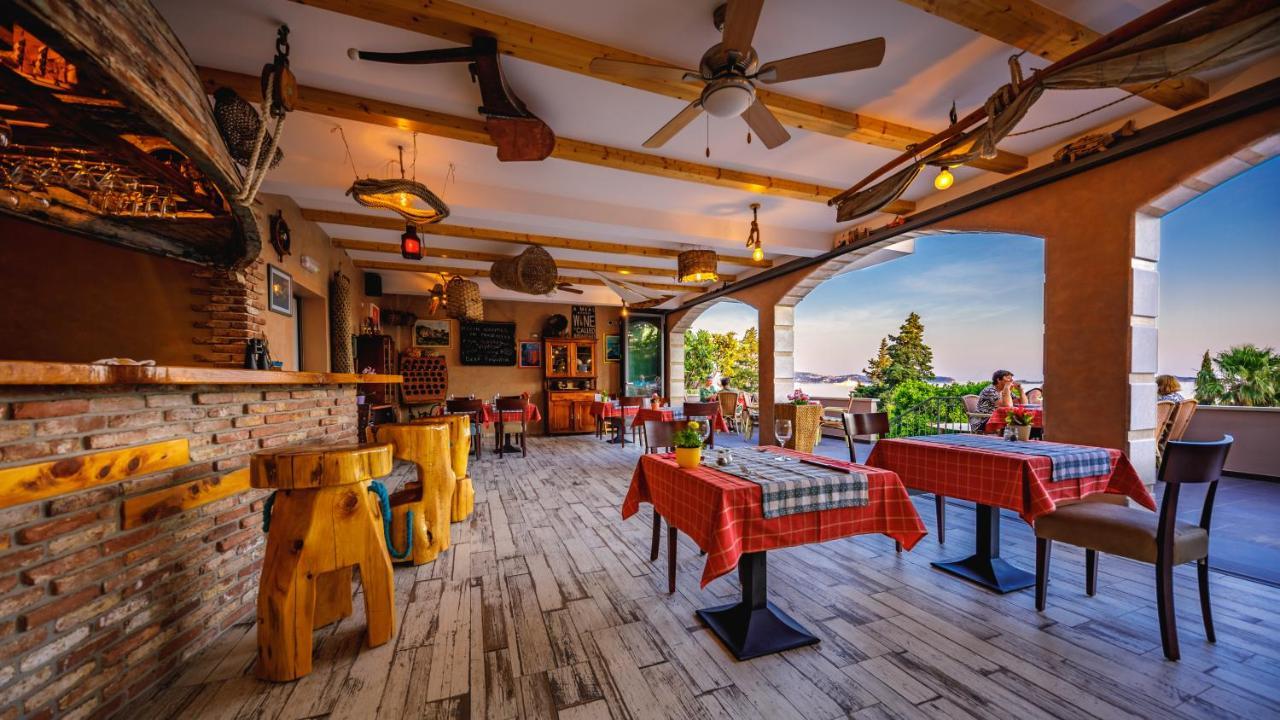 Boutique B&B Villa Carmen Mlini Bagian luar foto